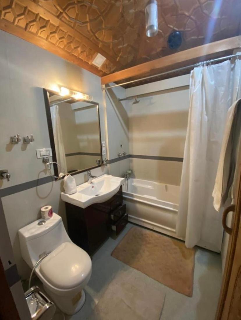 Royal Heritage Houseboats Hotel Srinagar (Jammu and Kashmir)