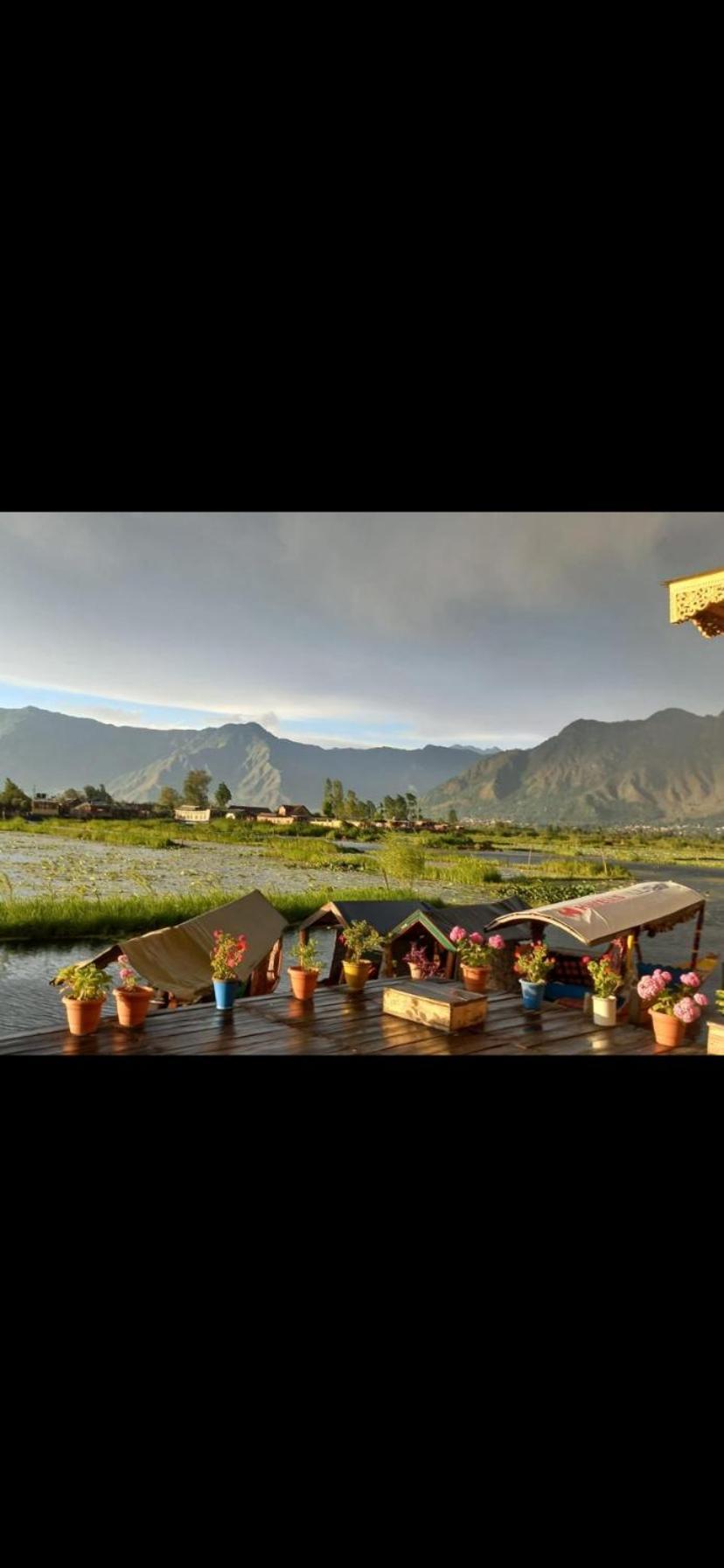 Royal Heritage Houseboats Hotel