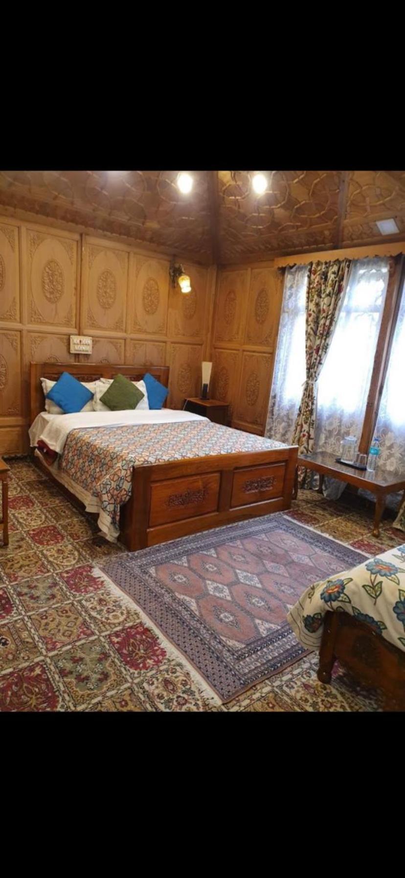 Royal Heritage Houseboats Hotel Srinagar (Jammu and Kashmir)