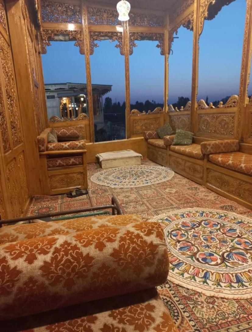 Hotel Royal Heritage Houseboats Srinagar (Jammu and Kashmir)