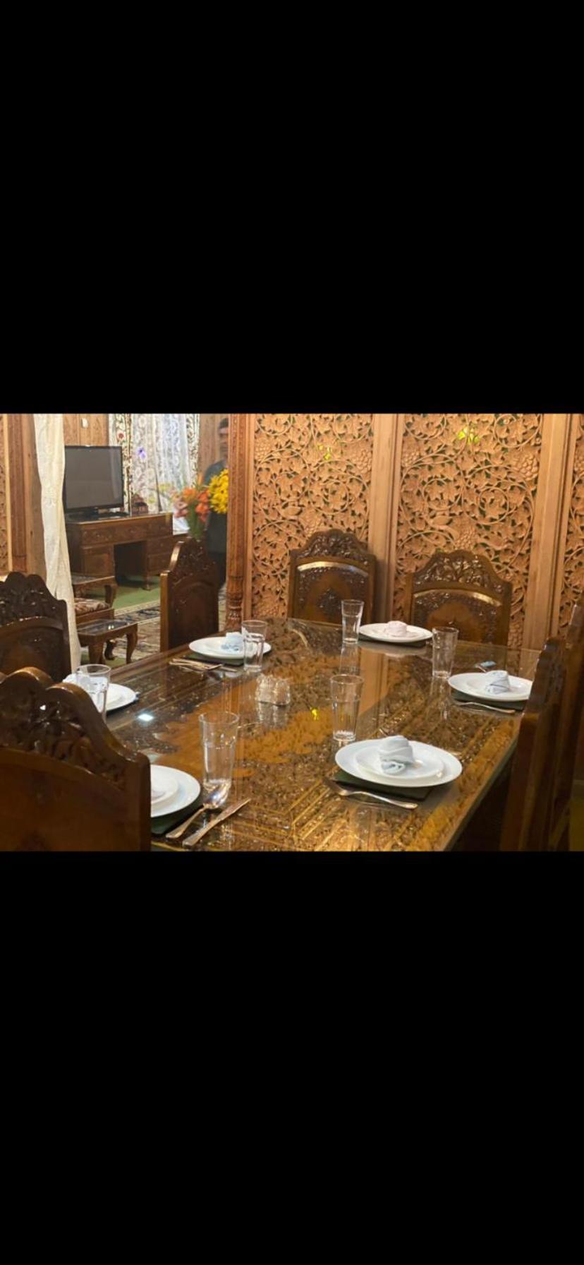 Royal Heritage Houseboats Hotel Srinagar (Jammu and Kashmir)