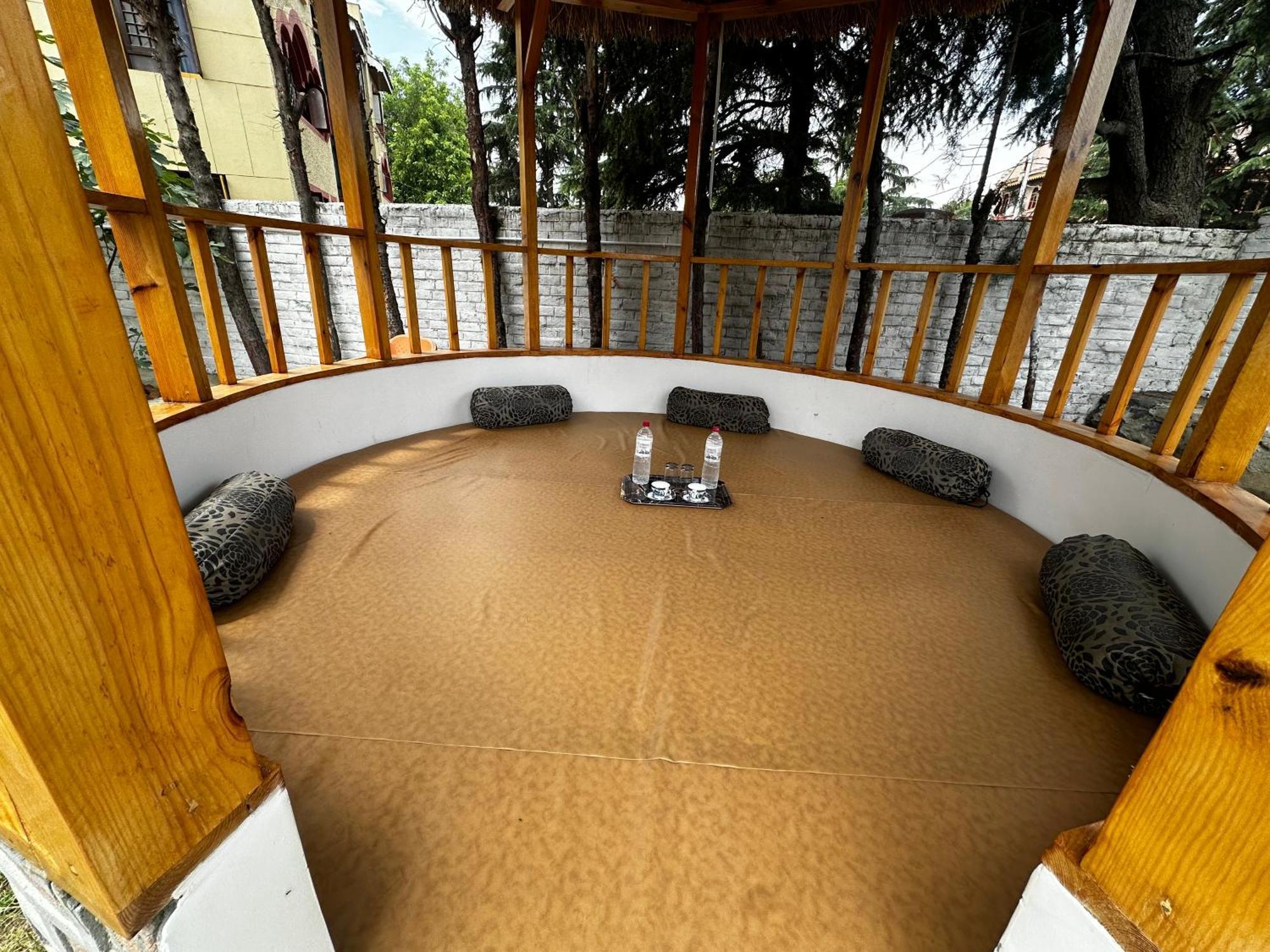 Villa Luxury Escape - Dilan Residency *