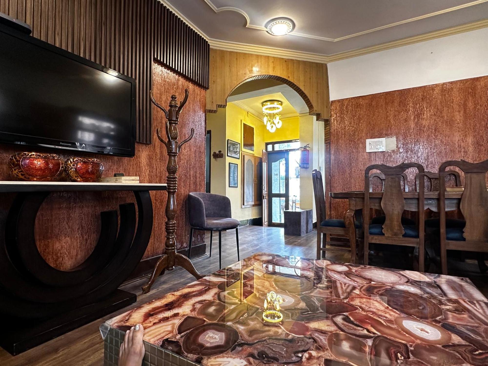 Luxury Escape - Dilan Residency * Srinagar (Jammu and Kashmir)