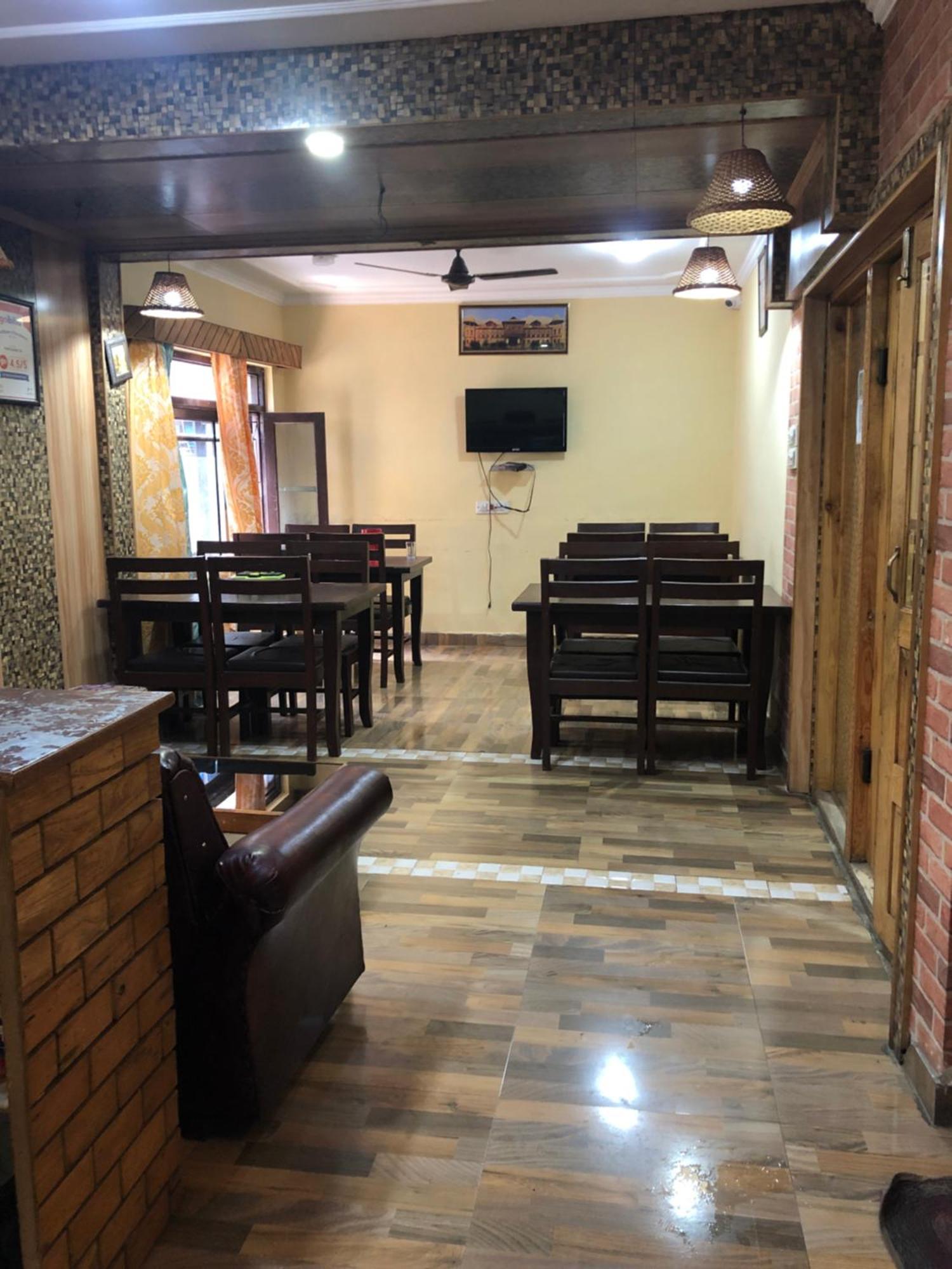Apartment Kashmir
