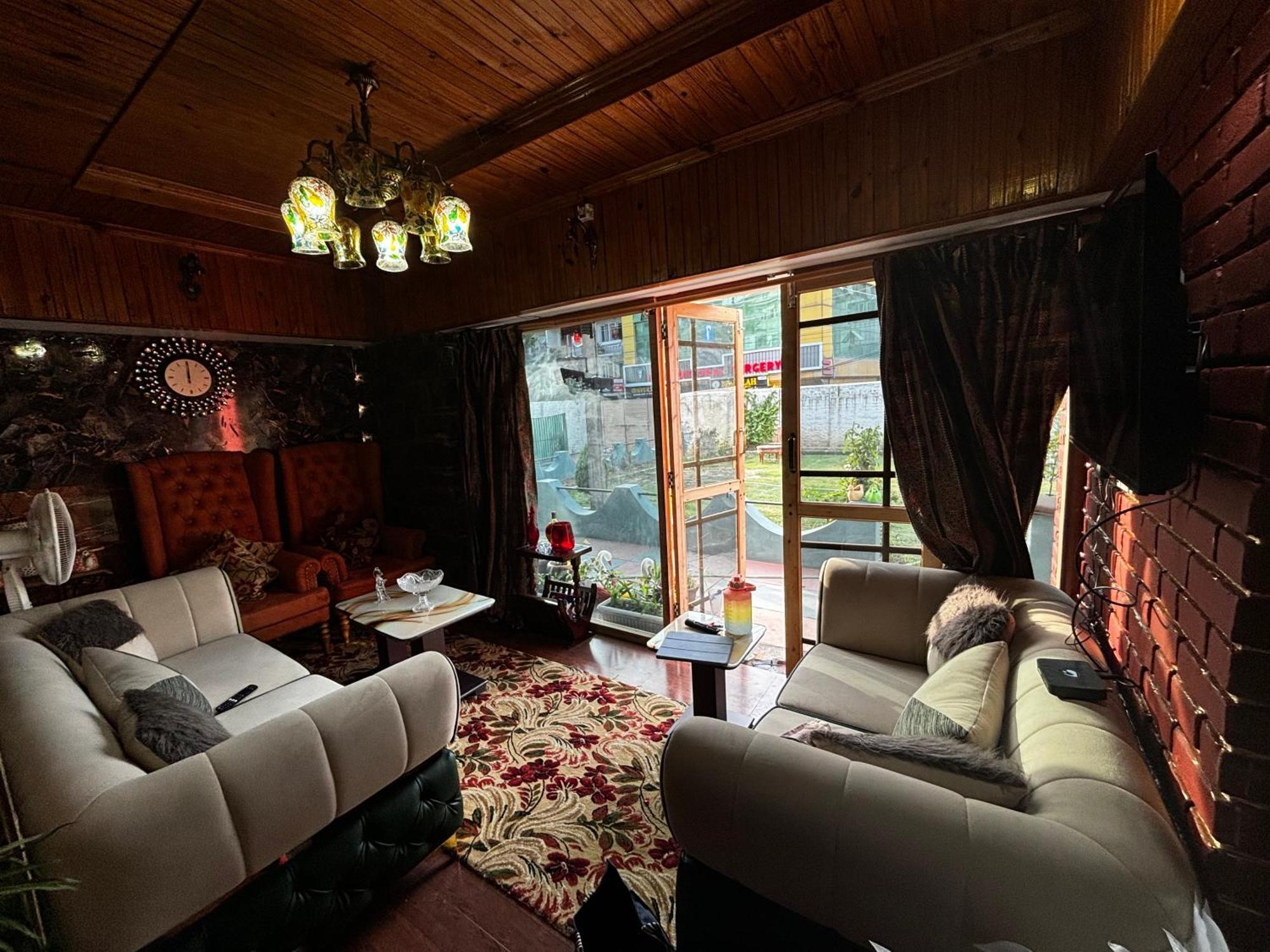 Guest house Nest Srinagar (Jammu and Kashmir)
