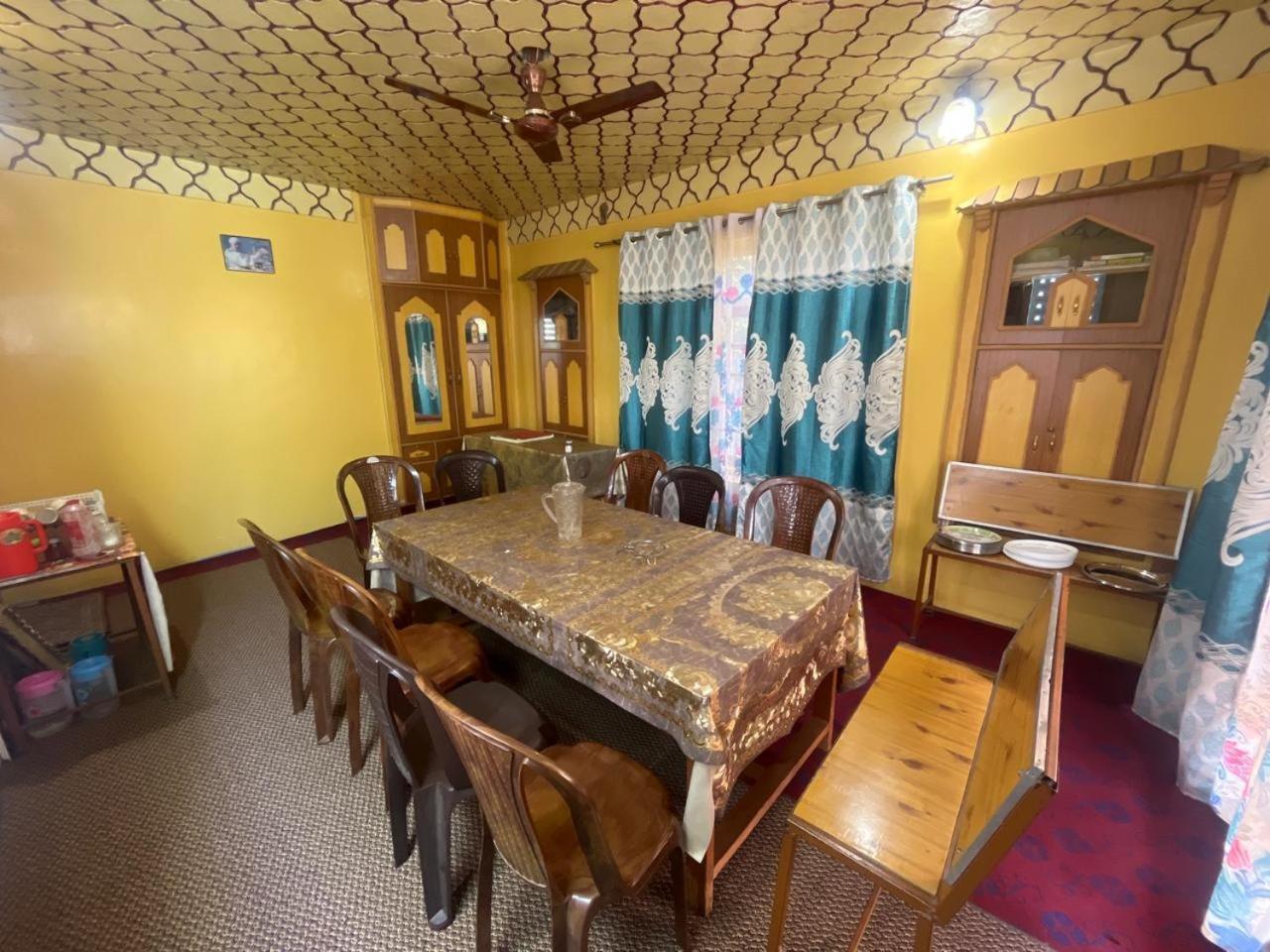 Shahin Heritage And Srinagar (Jammu and Kashmir)