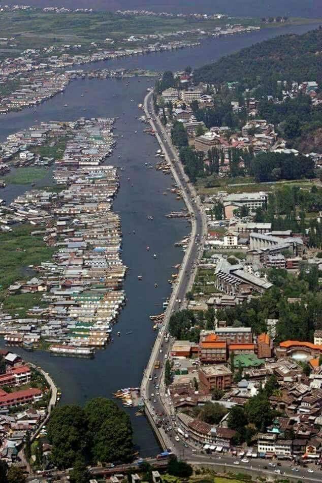 Resort Houseboat Plato Excellence Srinagar (Jammu and Kashmir)