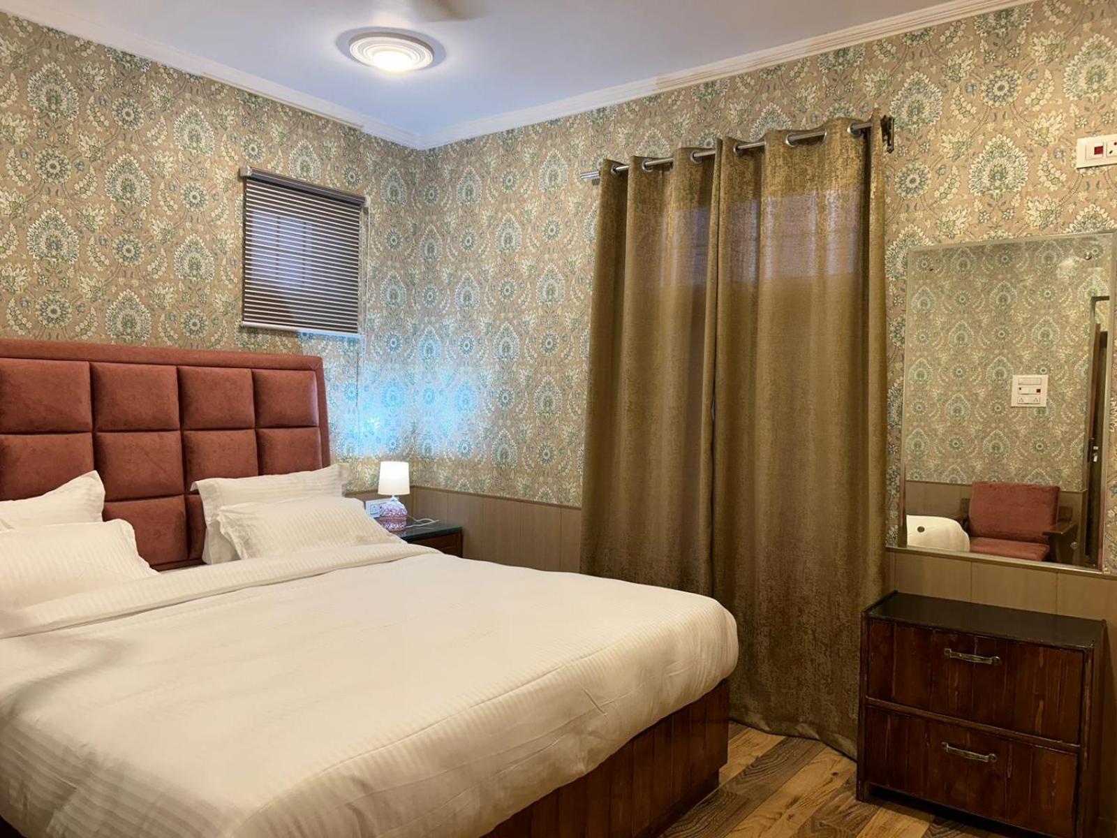 Homestay Ginkgo Leaf Srinagar (Jammu and Kashmir)