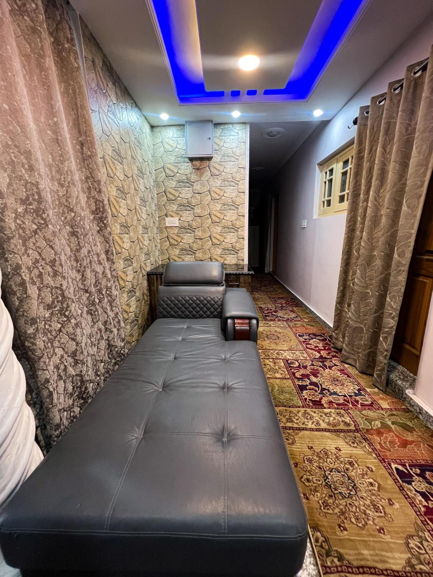 Homestay Rocridge Srinagar (Jammu and Kashmir)