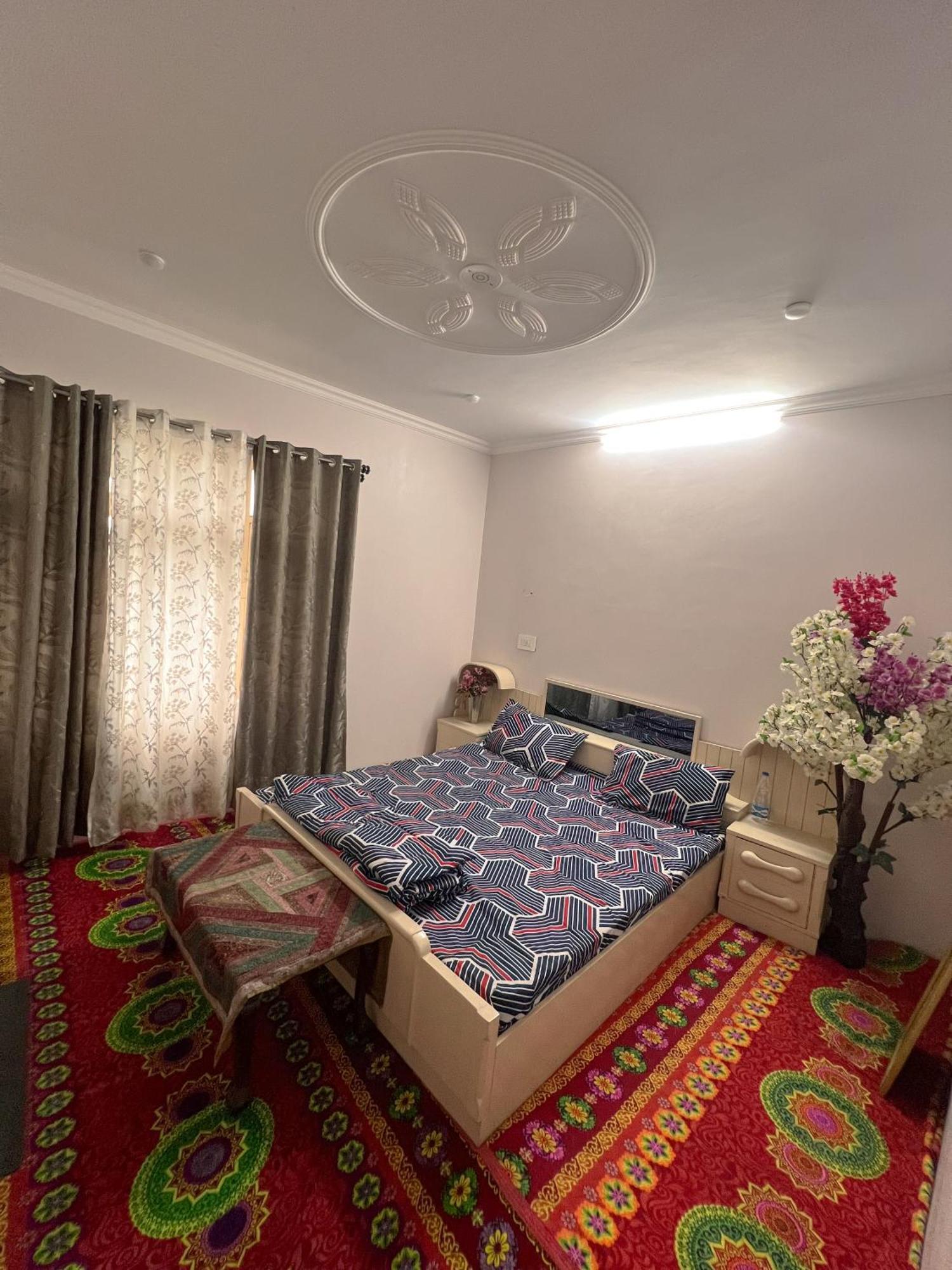 Rocridge Srinagar (Jammu and Kashmir)