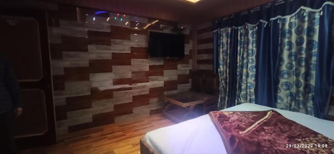 Parveen 3* Srinagar (Jammu and Kashmir)
