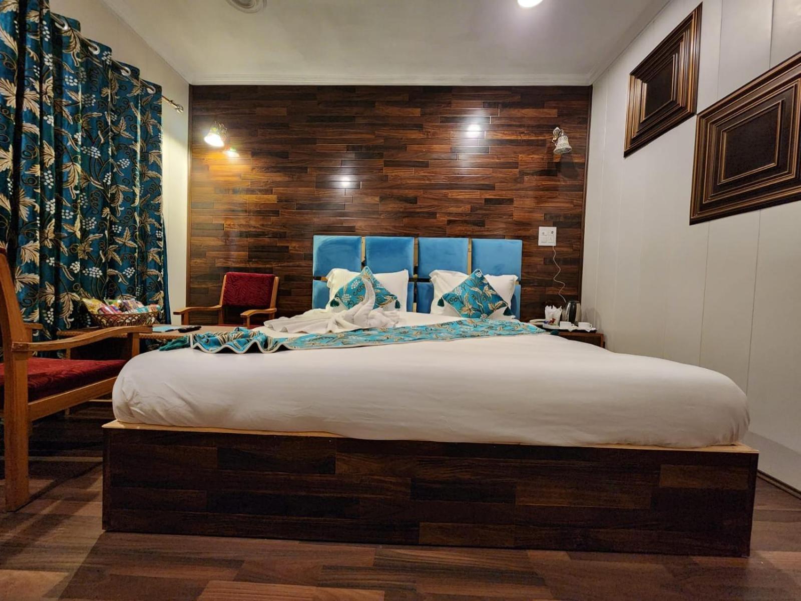 Group Of Hotel