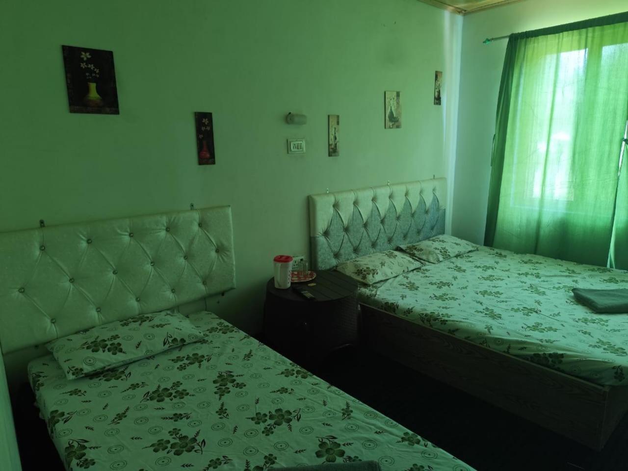 Homestay Shamus Javed Srinagar (Jammu and Kashmir)