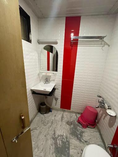 Hotel The Opal Oasis 3*