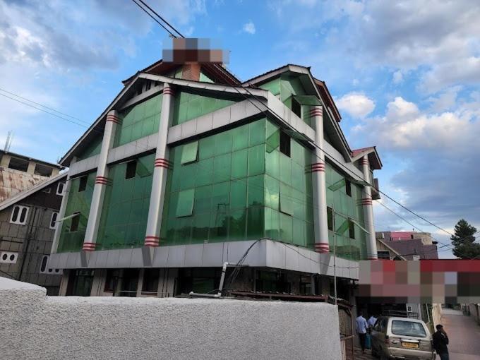 The Opal Oasis 3* Srinagar (Jammu and Kashmir)