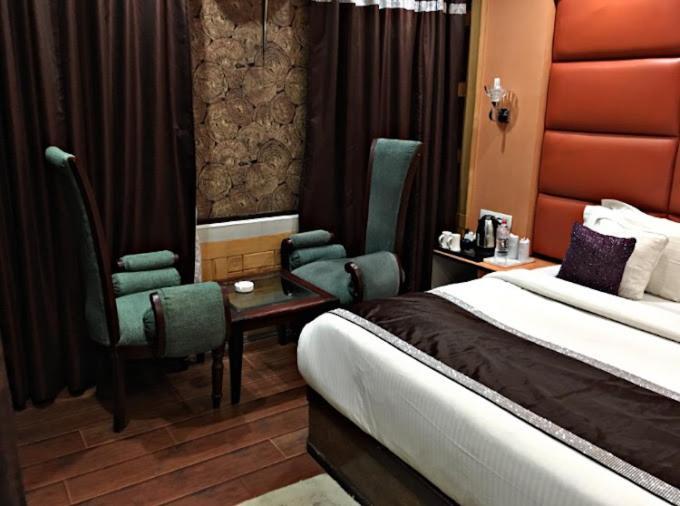 The Opal Oasis Hotel Srinagar (Jammu and Kashmir)
