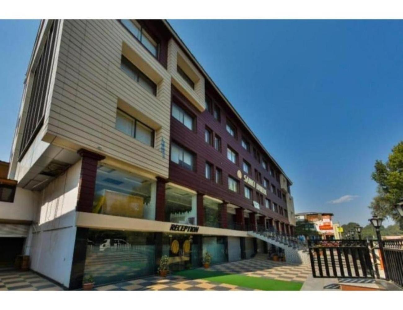 Samci Riviera,