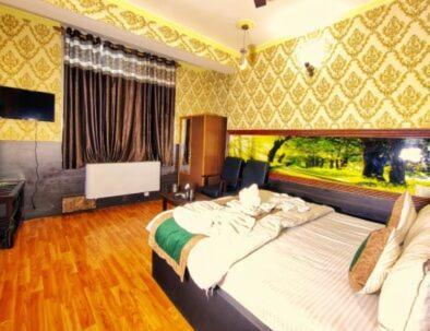 Hotel Darussalam Restaurant And Srinagar (Jammu and Kashmir)