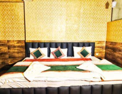 Darussalam Restaurant And Hotel Srinagar (Jammu and Kashmir)