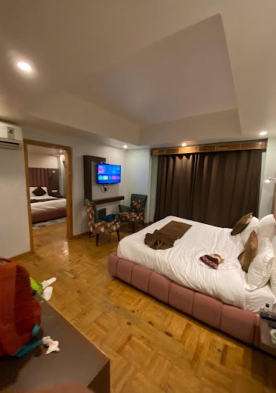 Grand Mir International, Hotel Srinagar (Jammu and Kashmir)