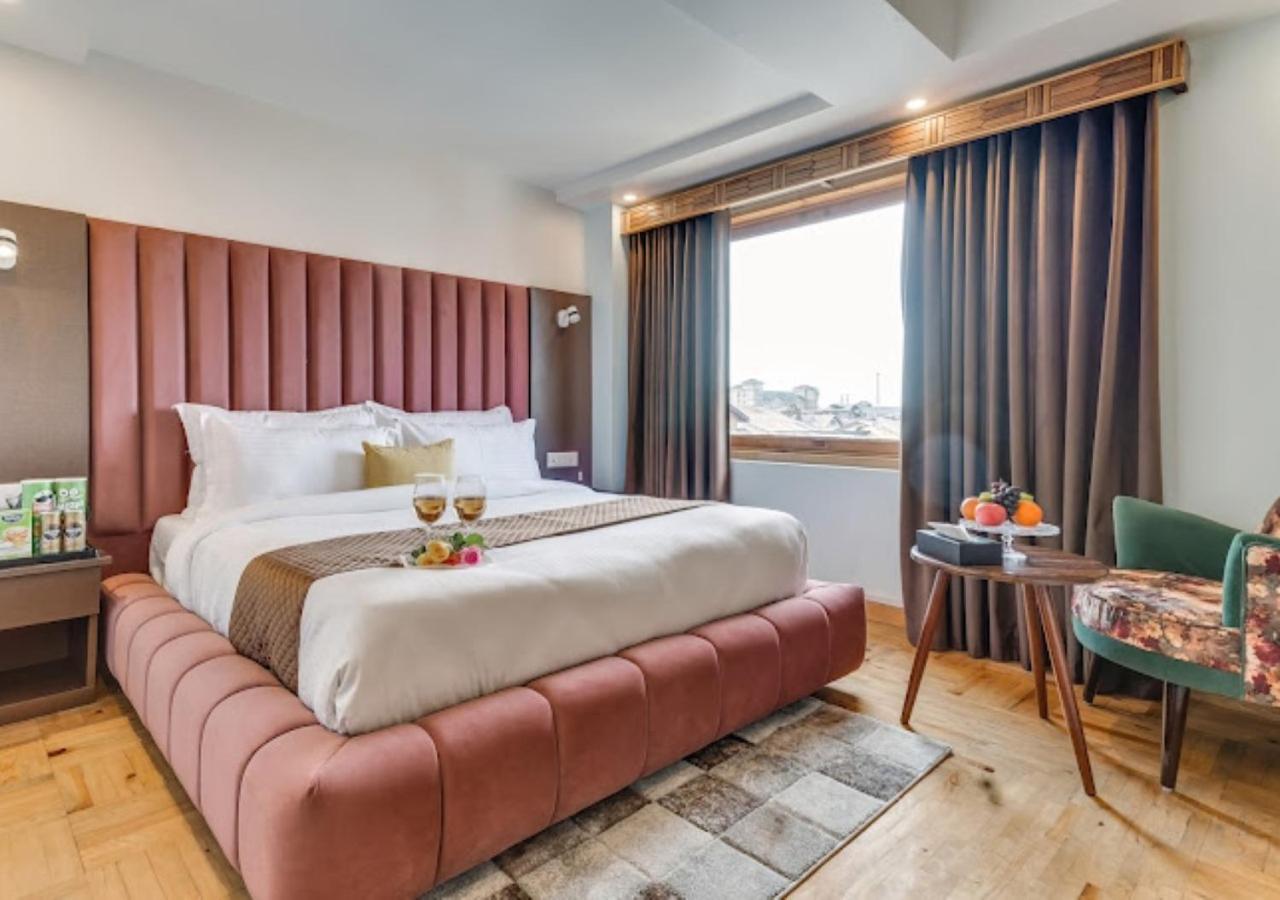 Grand Mir International, Hotel Srinagar (Jammu and Kashmir)