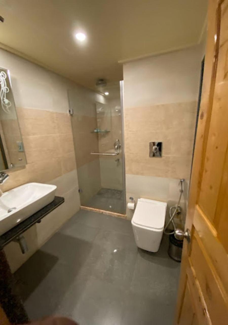 Grand Mir International, Hotel Srinagar (Jammu and Kashmir)
