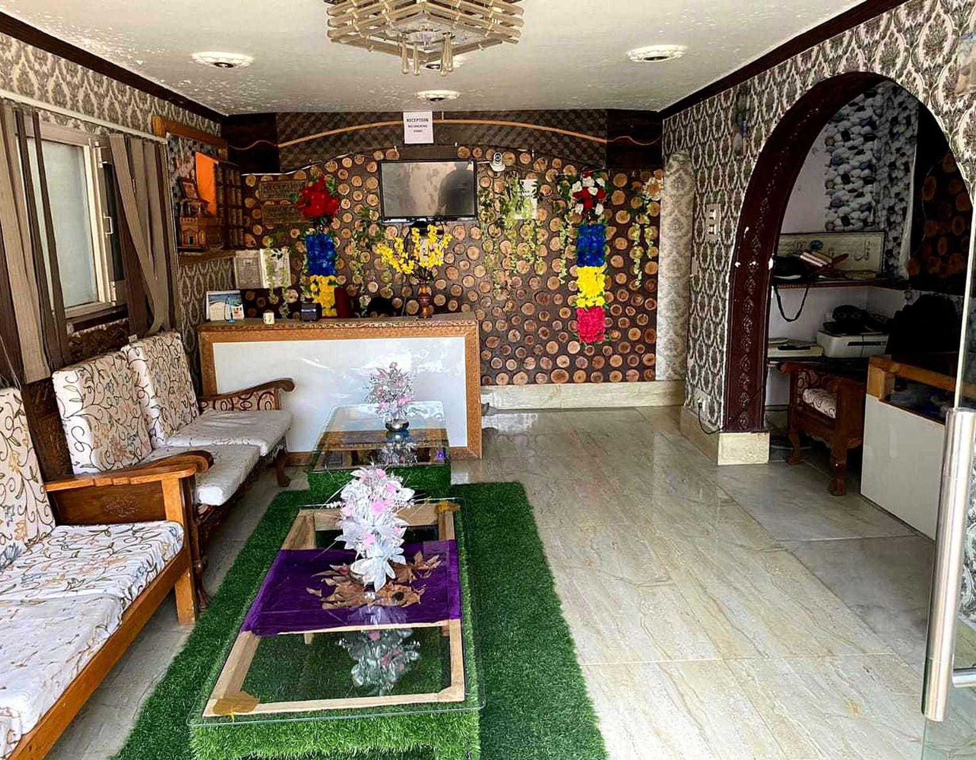 O Marigold Srinagar (Jammu and Kashmir)