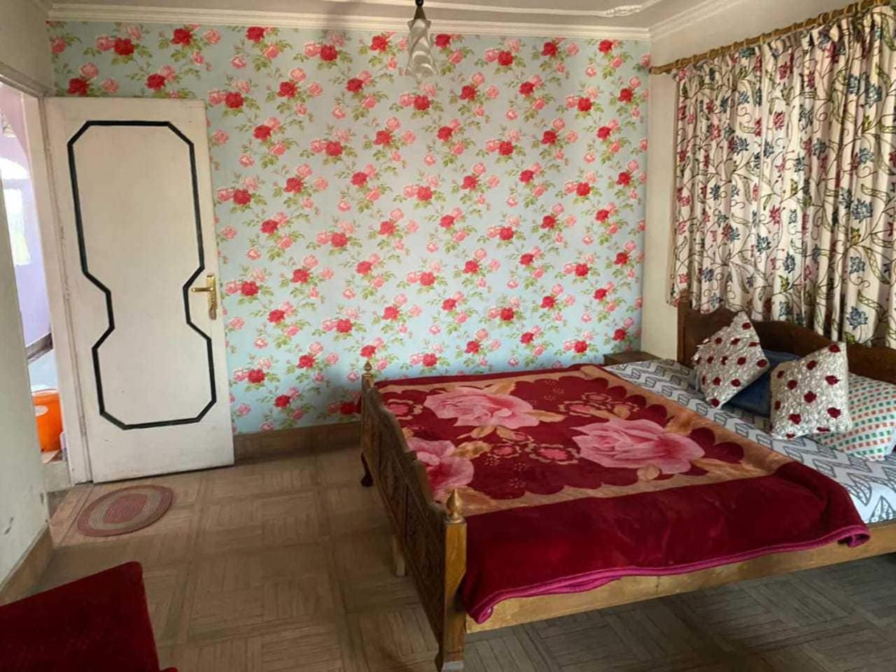 O Marigold Hotel Srinagar (Jammu and Kashmir)
