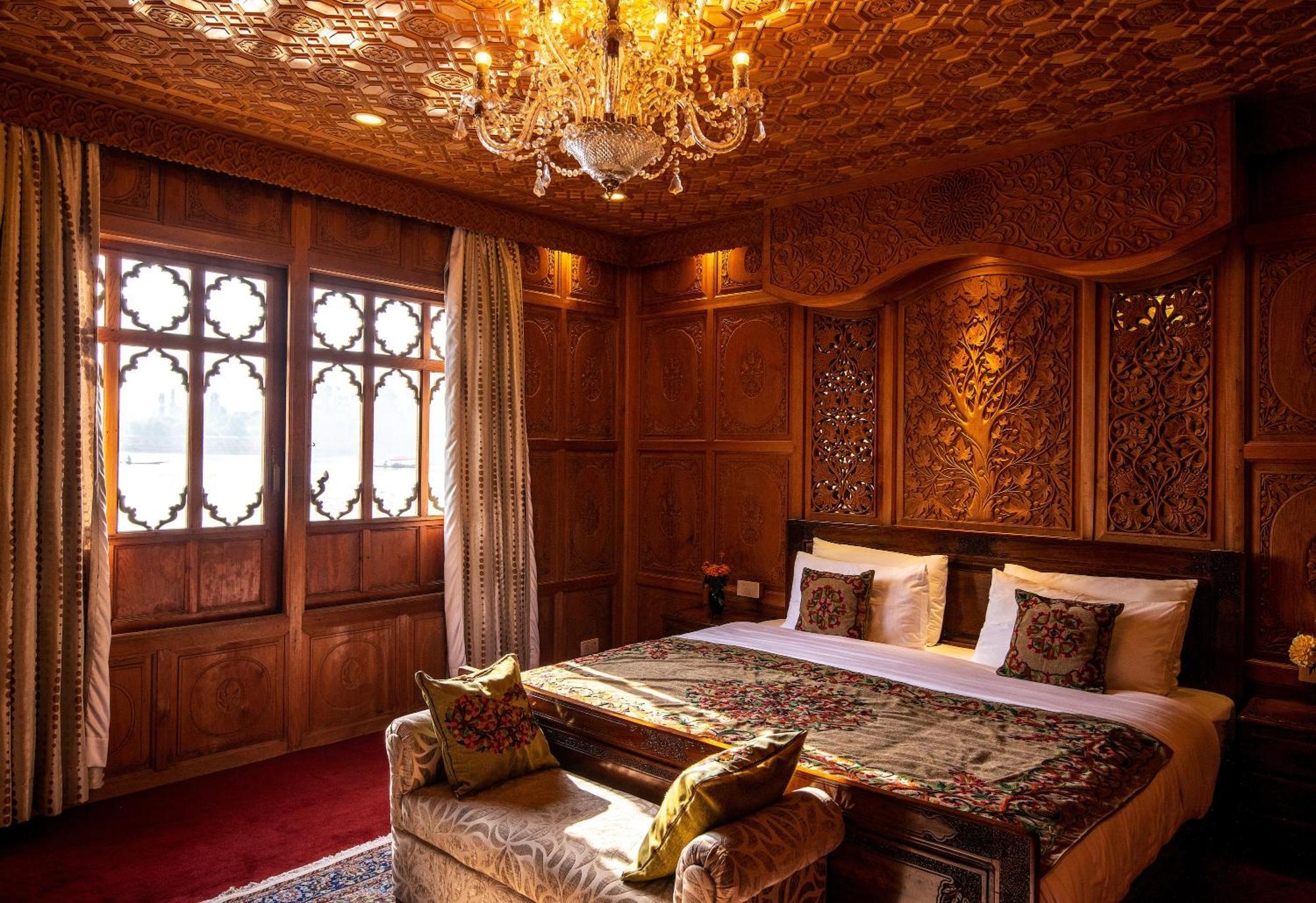Botel Mascot Houseboats 5*