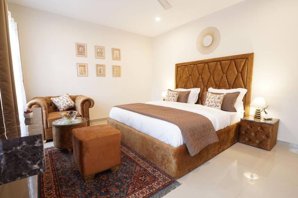 Walisons Spirea 3 Bhk B1 *