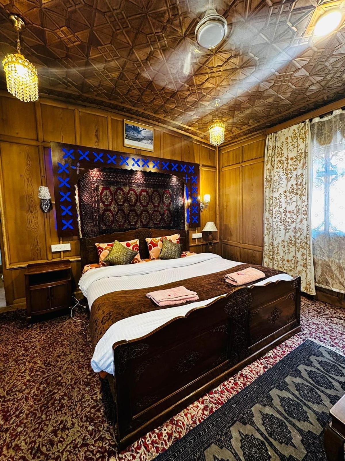 The Heritage Group Of Houseboats Srinagar (Jammu and Kashmir)