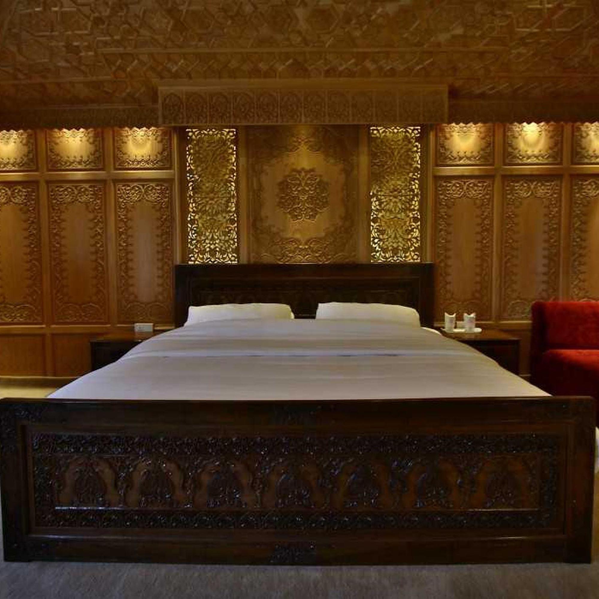 The Heritage Group Of Houseboats Hotel 4*