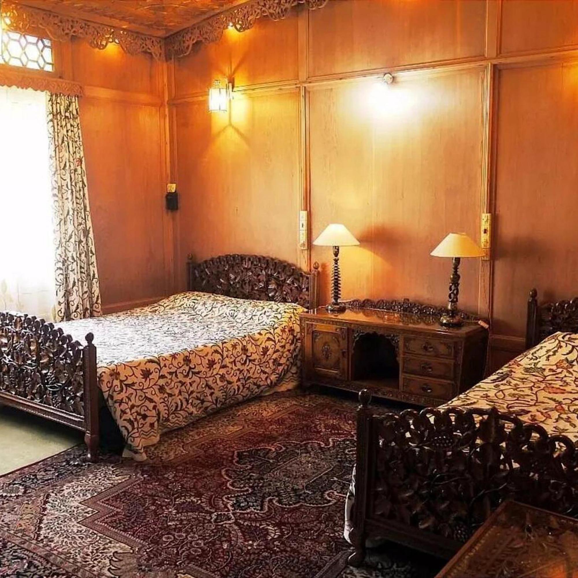 The Heritage Group Of Houseboats Hotel 4*