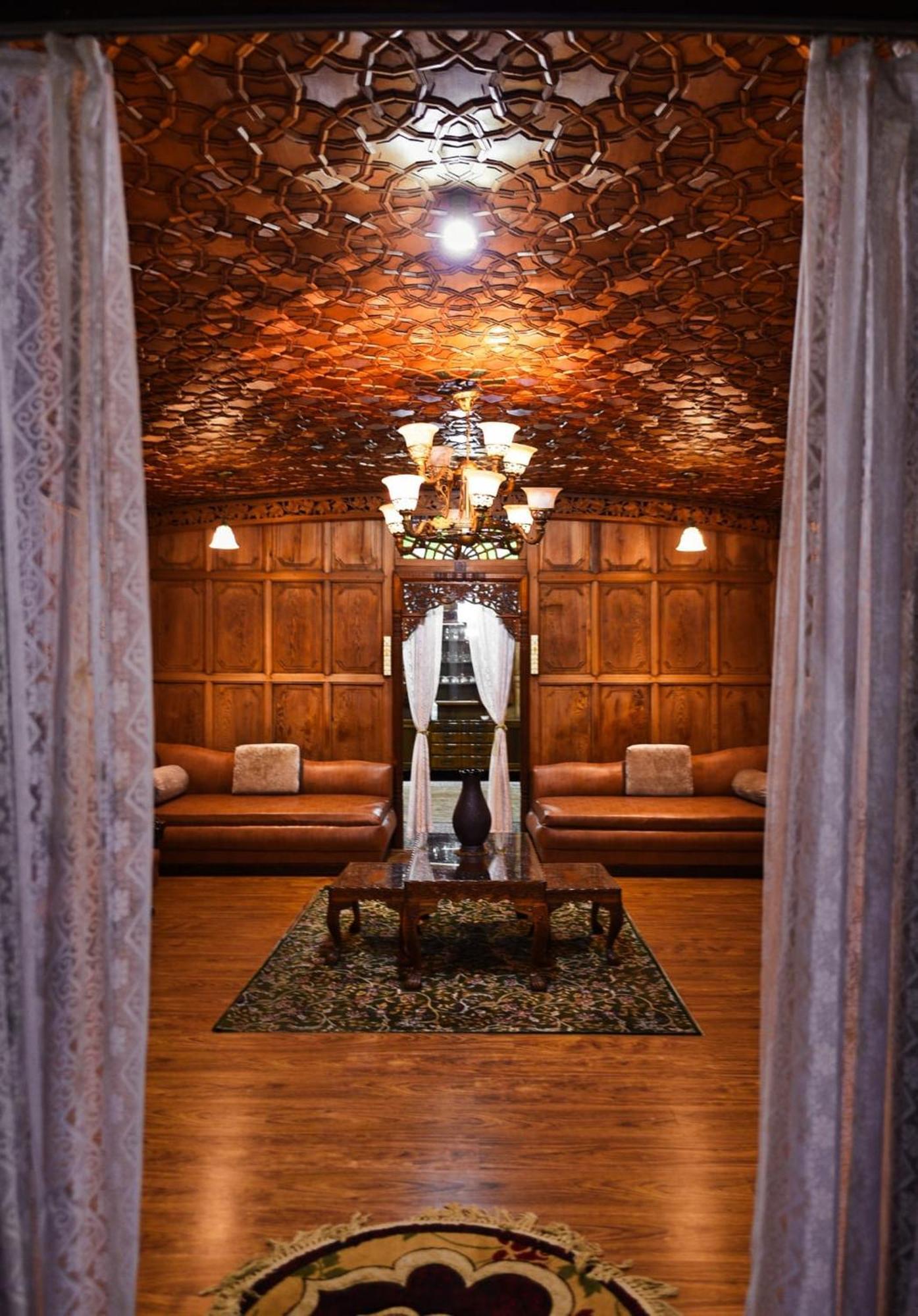 Hotel The Heritage Group Of Houseboats Srinagar (Jammu and Kashmir)