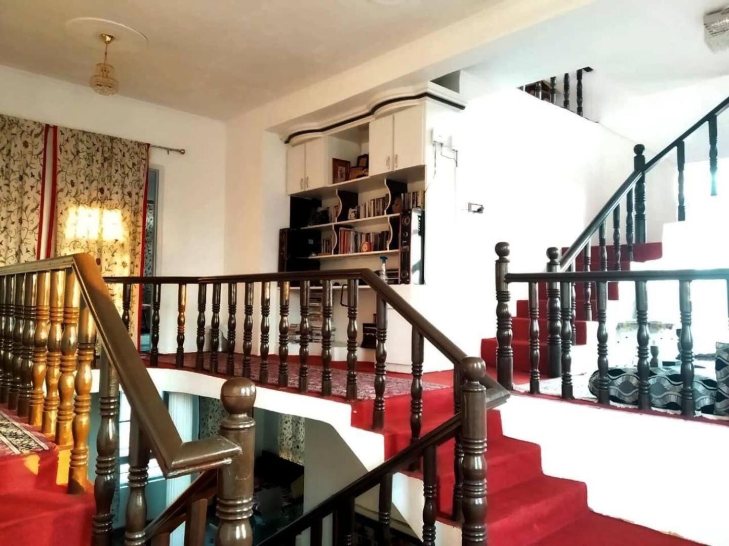 Villa Snow White Srinagar (Jammu and Kashmir)
