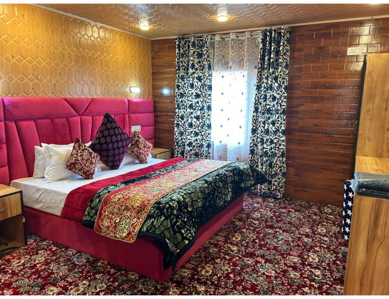 Jigar Heritage ,srinagar Homestay