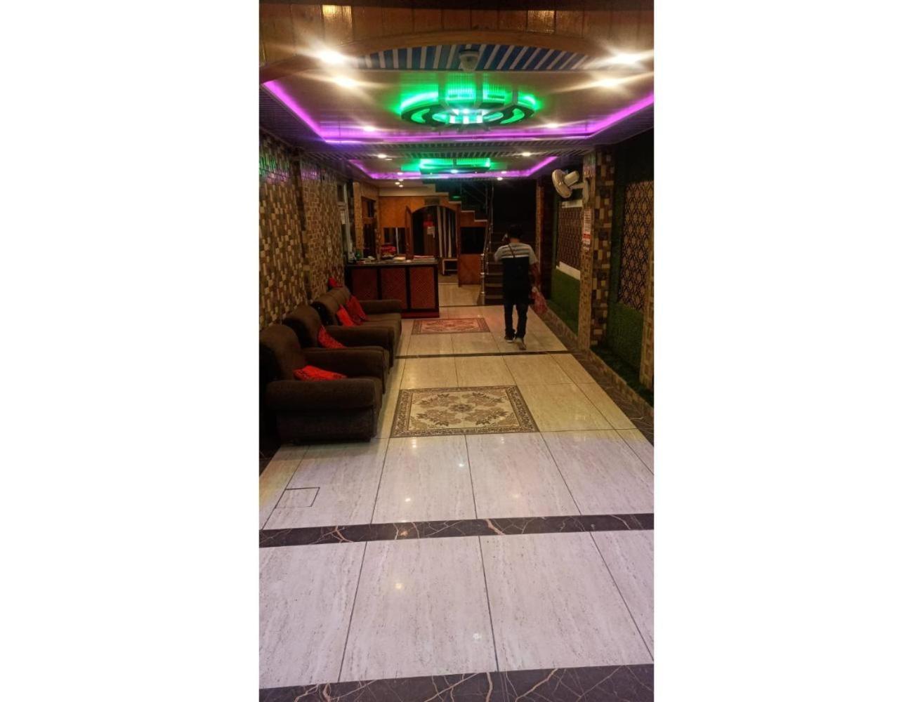 Grand , Homestay *