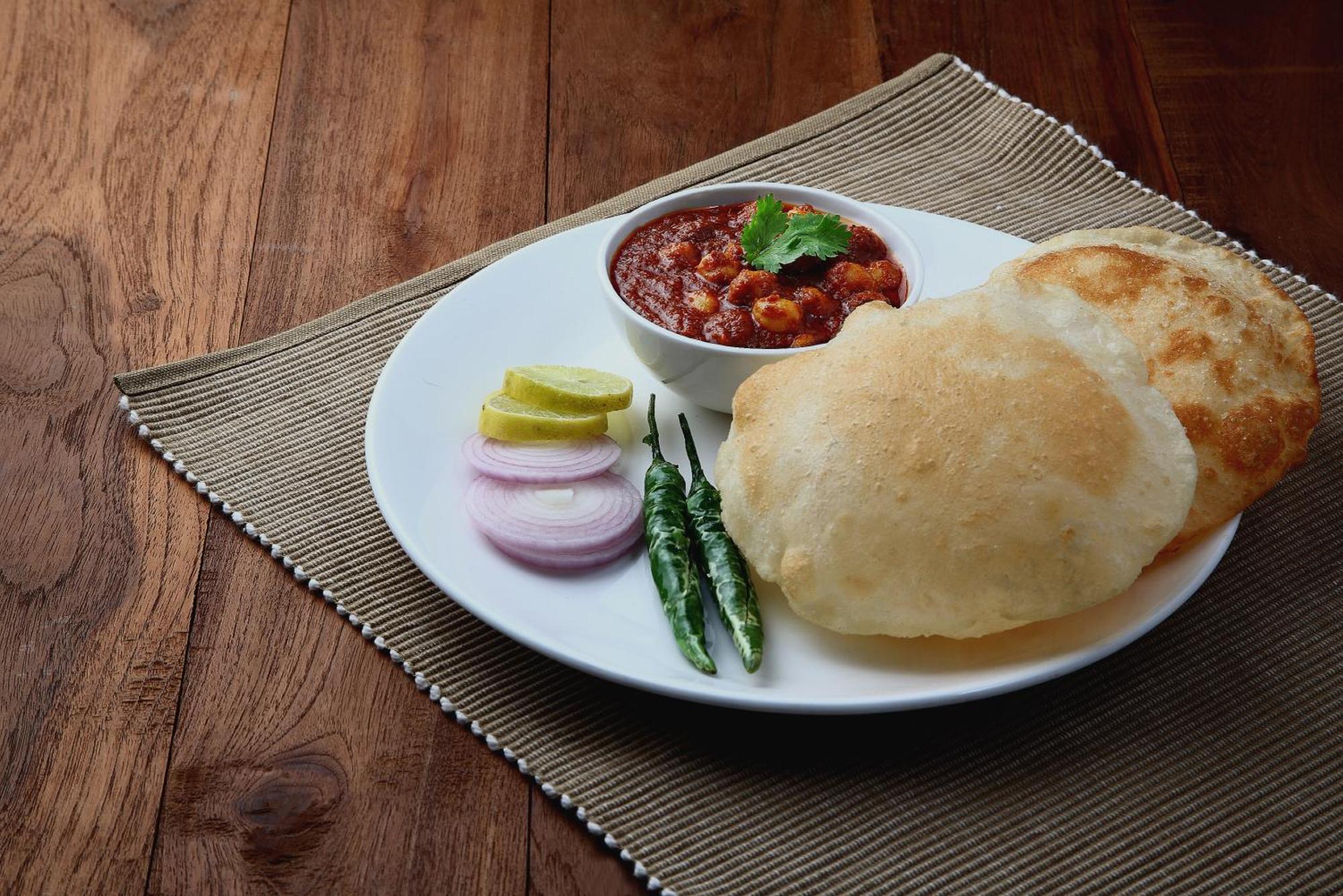 O 26454 Star & Restaurant Srinagar (Jammu and Kashmir)