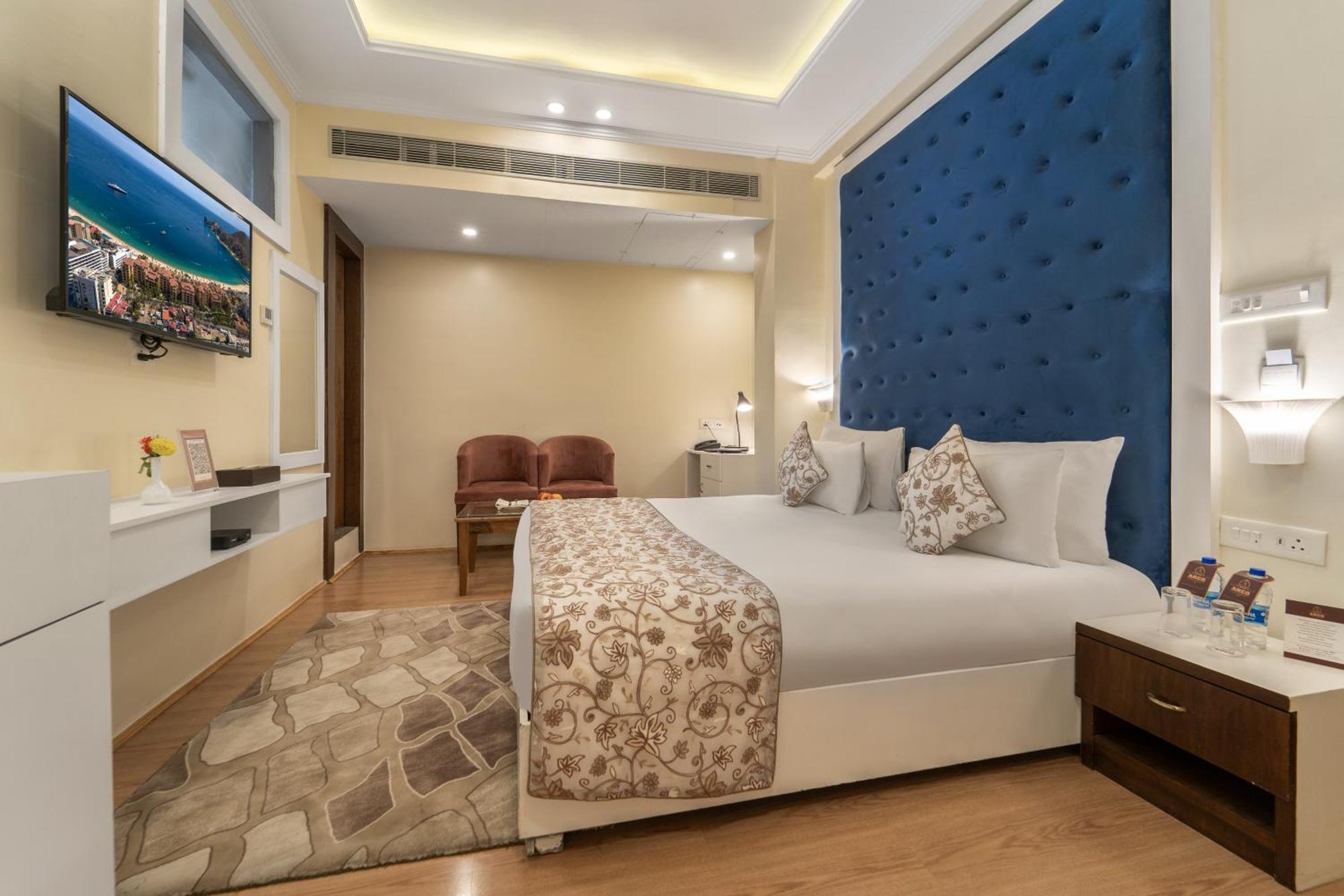 Hotel Arco And 4*