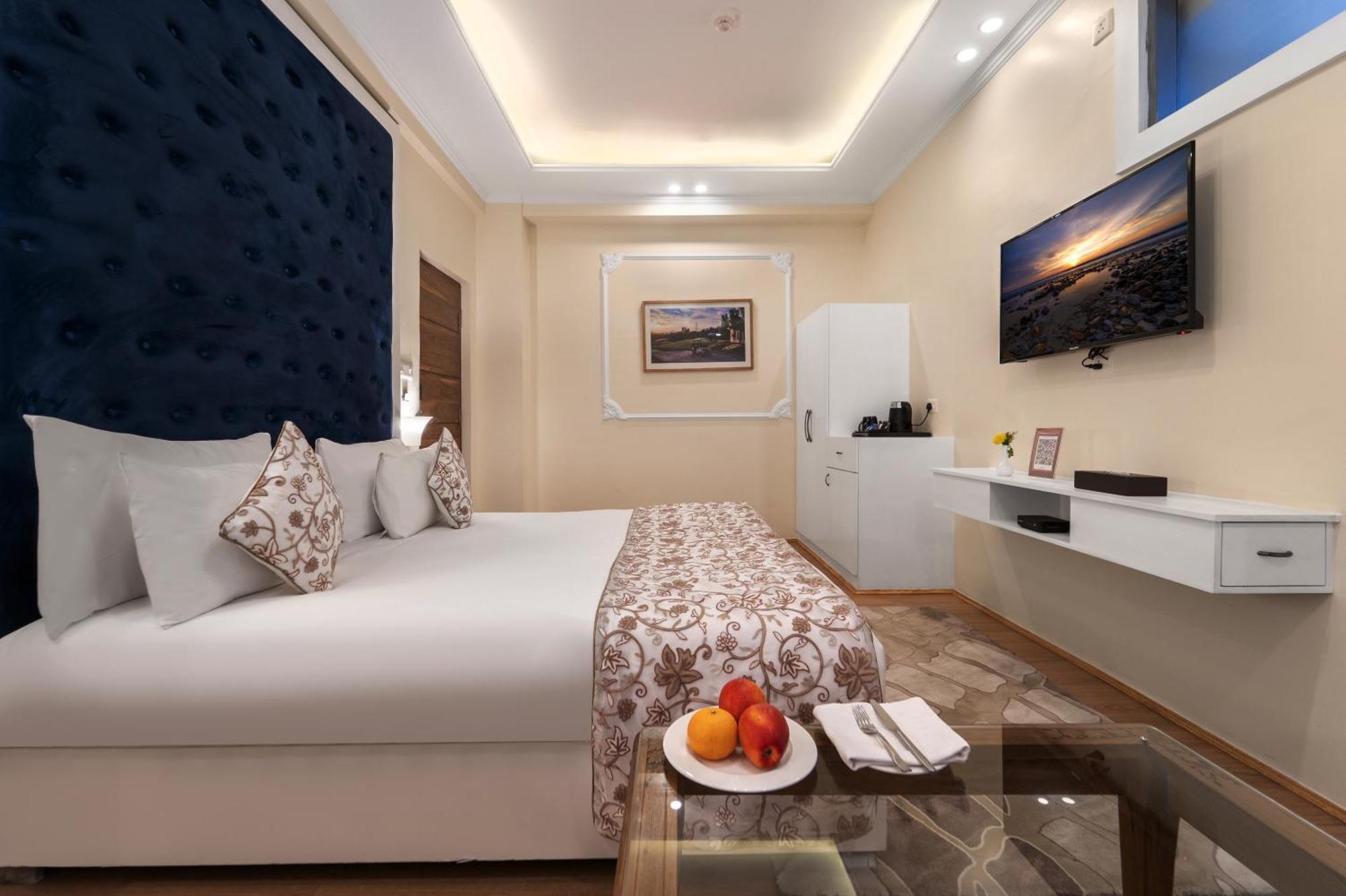Hotel Arco And Srinagar (Jammu and Kashmir)