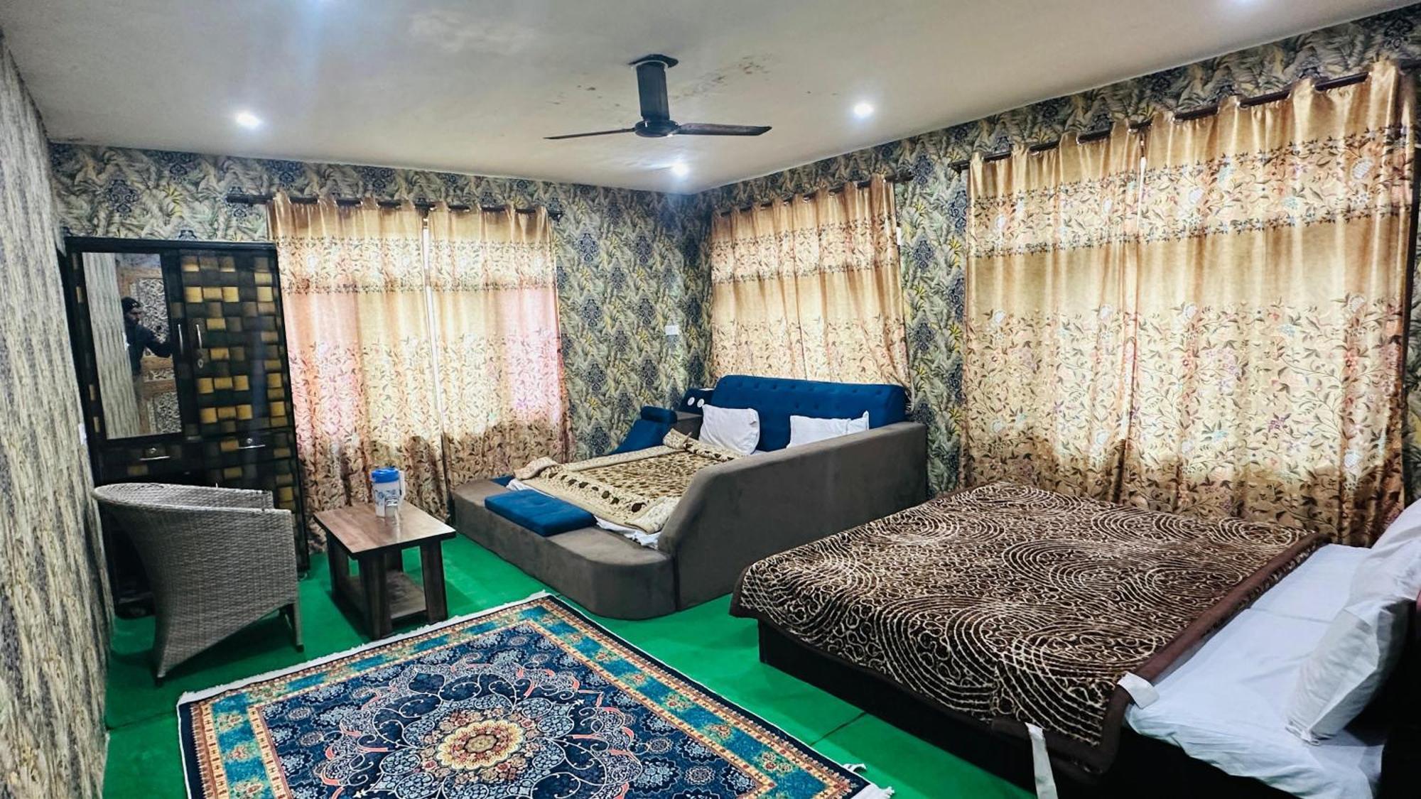 Hotel Merlin Palace 2*