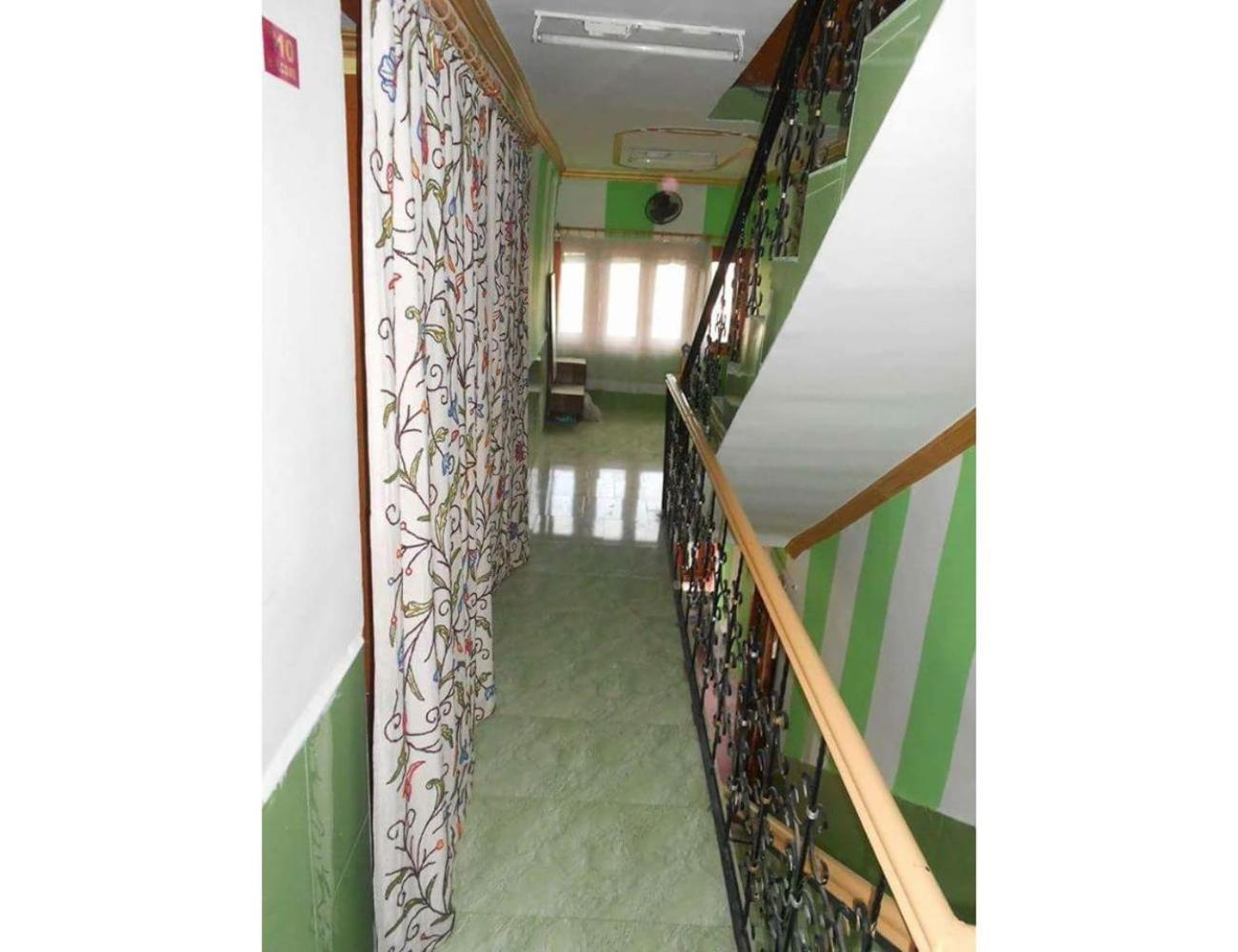 Gulzar Palace, Homestay *