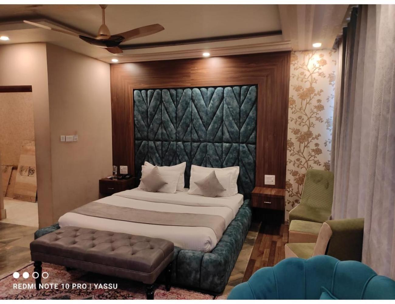 Mehtab Palace, Homestay Srinagar (Jammu and Kashmir)