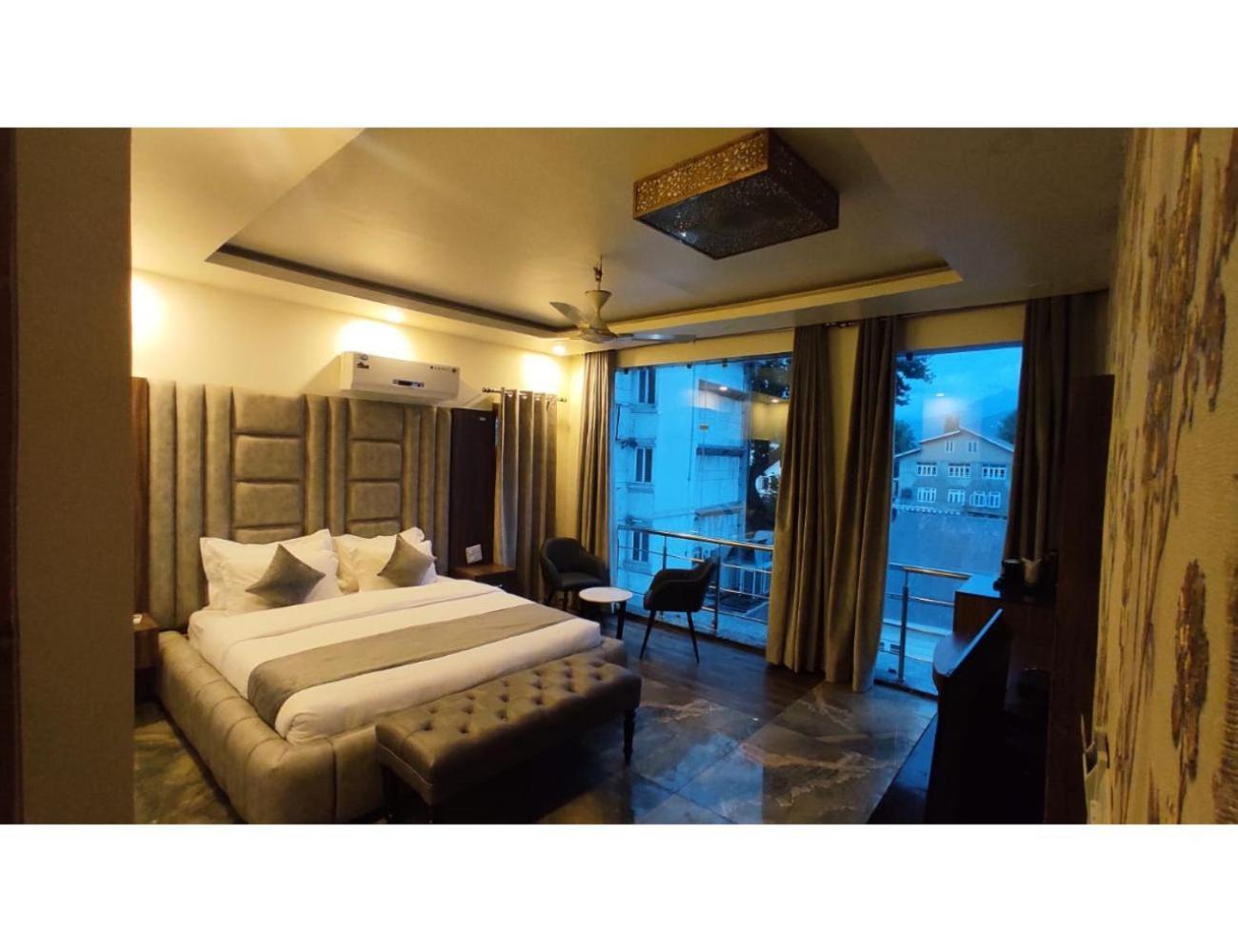 Mehtab Palace,