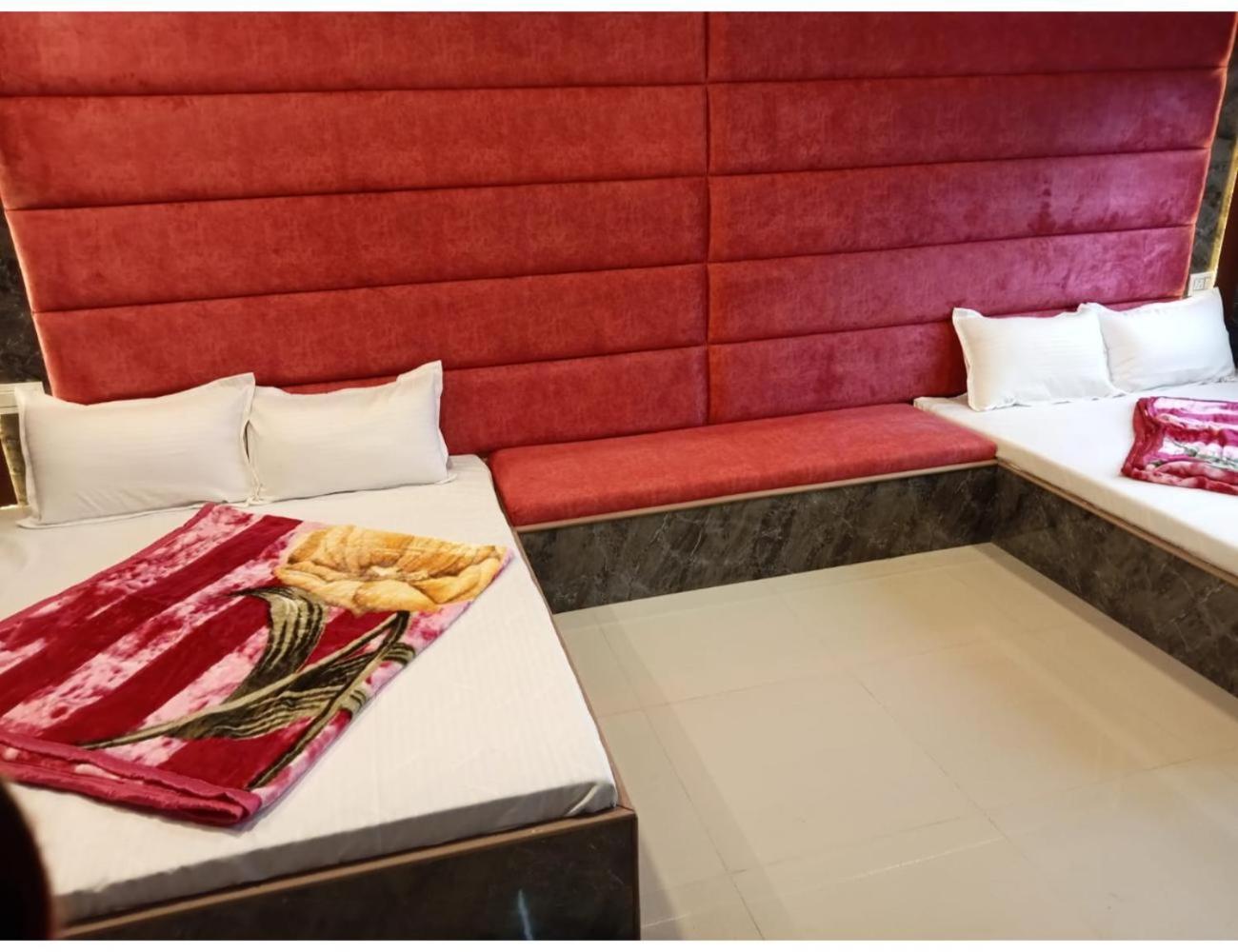 Rooma Homestay Srinagar (Jammu and Kashmir)