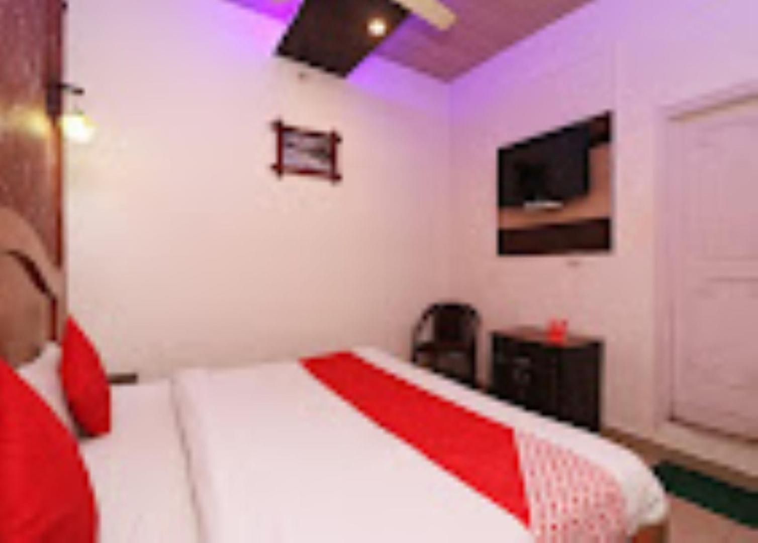Aliflaila Laila Group Of Houseboats , Hotel 3*