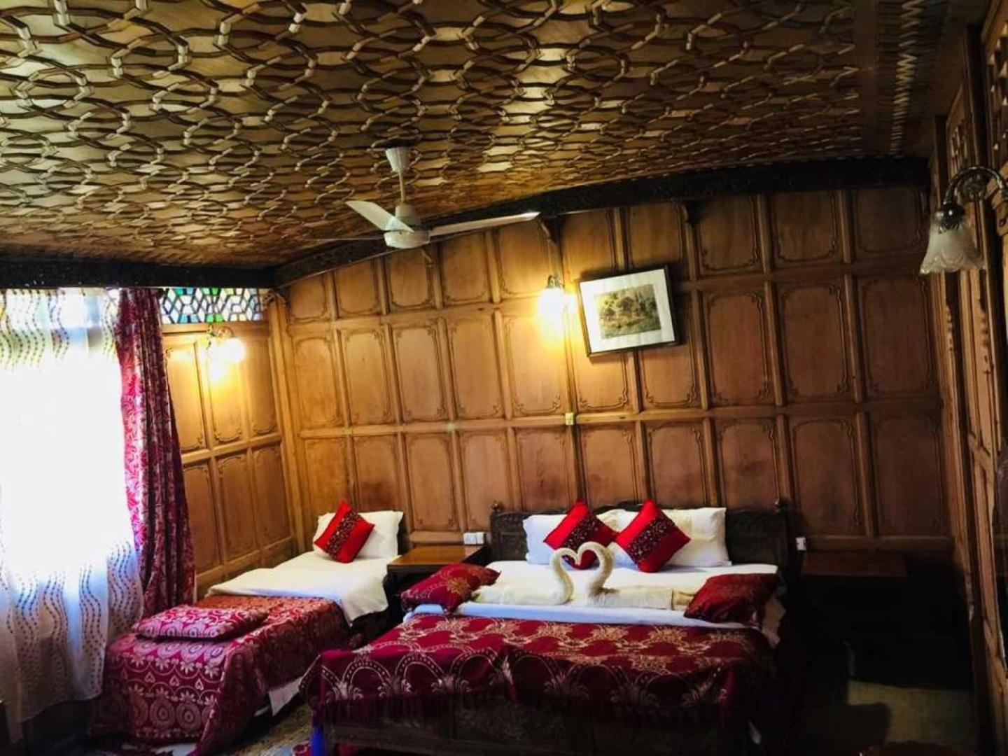 Aliflaila Laila Group Of Houseboats , 3* Srinagar (Jammu and Kashmir)