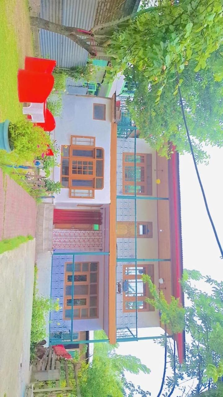Lake View Qazi Guest house *