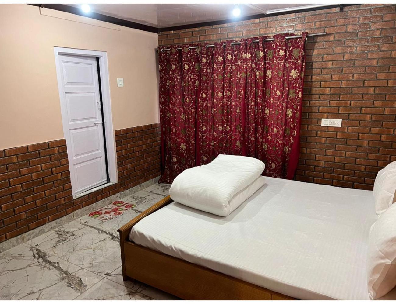 Al-azizia, Homestay *