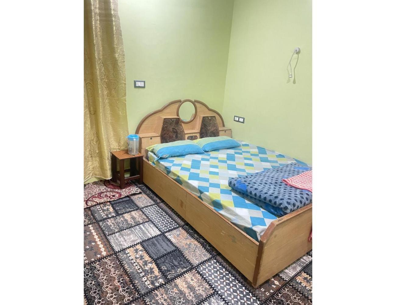 Homestay Al-azizia, Srinagar (Jammu and Kashmir)